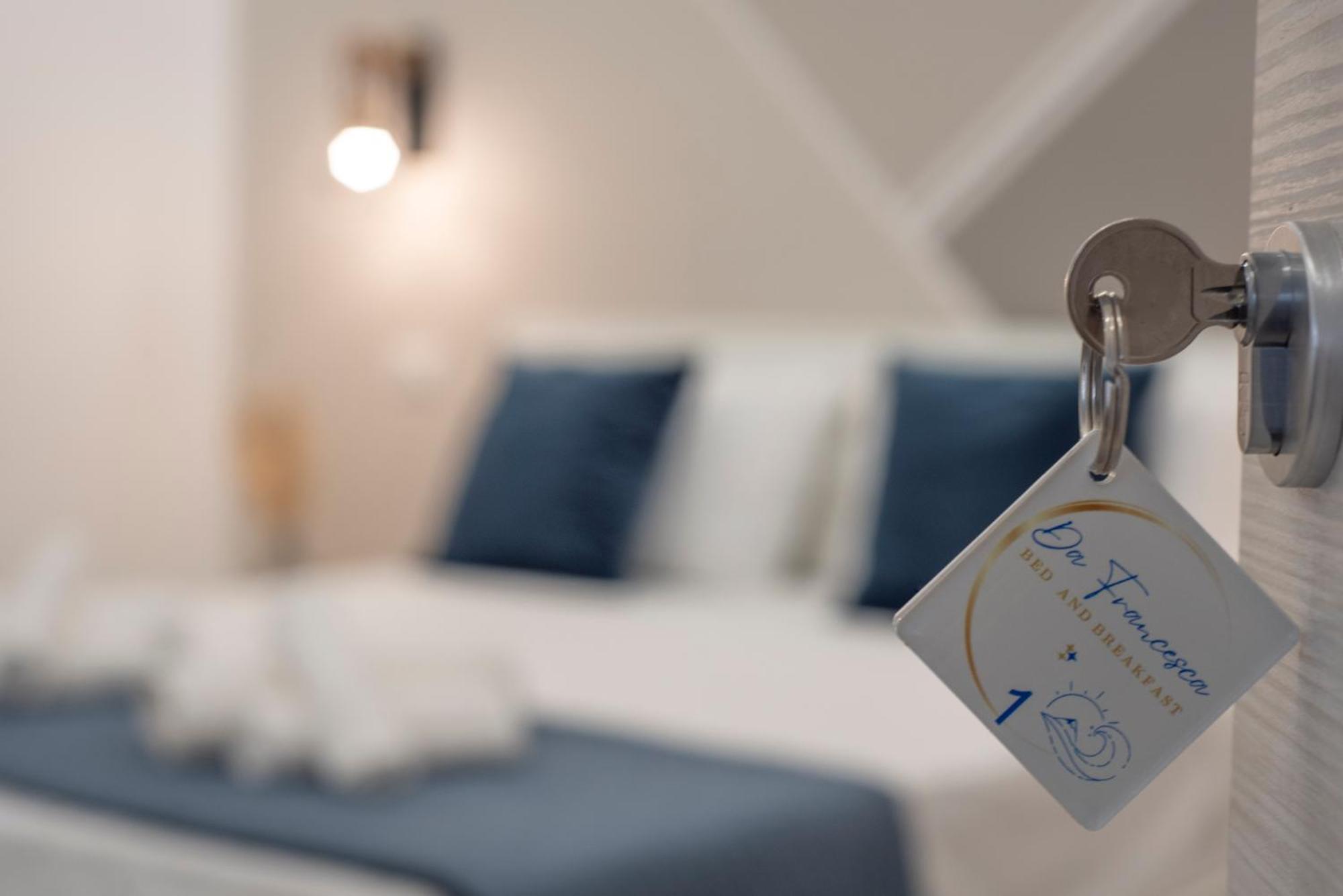 Bed And Breakfast Da Francesca Castelluzzo Exterior foto